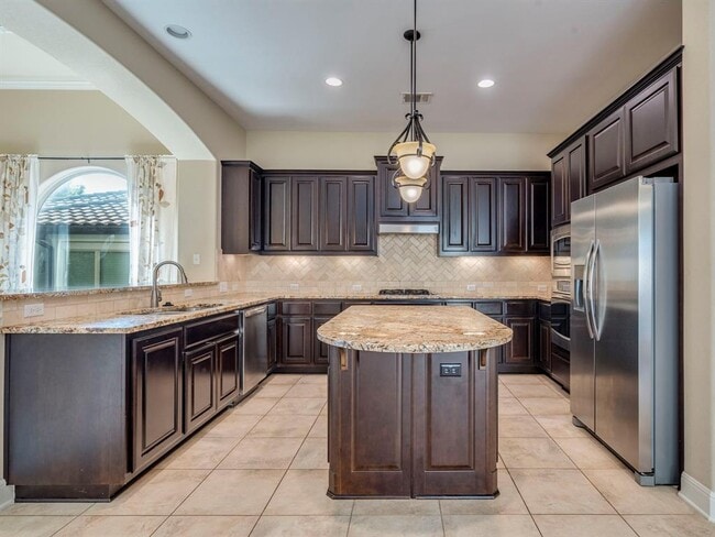 Building Photo - 11725 Shadestone Terrace