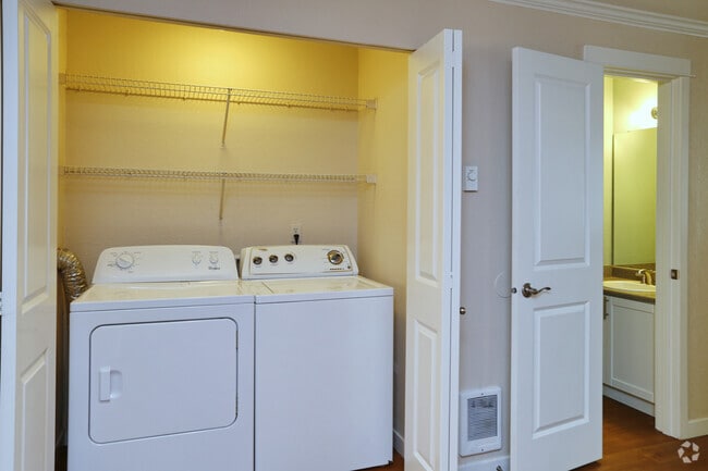 2BR, 2.5BA - 1,202SF