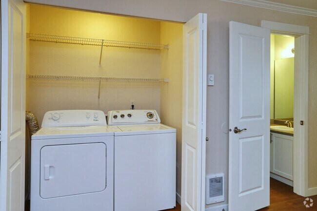 2HAB, 2,5BA - 1.202SF - Hubbard's Crossing