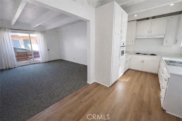 Building Photo - 2102 S Pacific Ave Unit 6