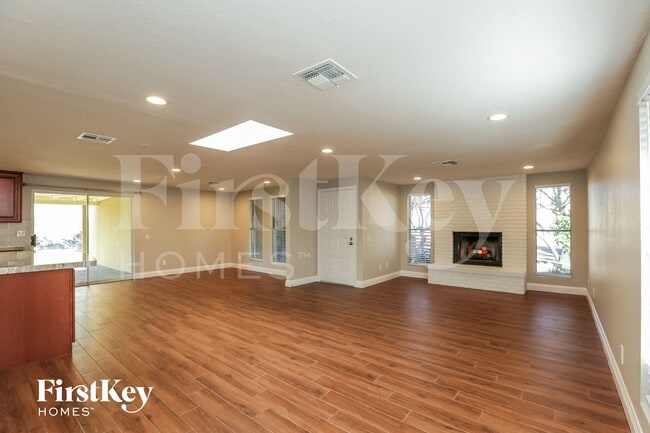 Photo - 2109 N Verano Way