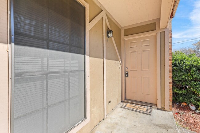 Photo - 4920 Brianhill Dr Unit B