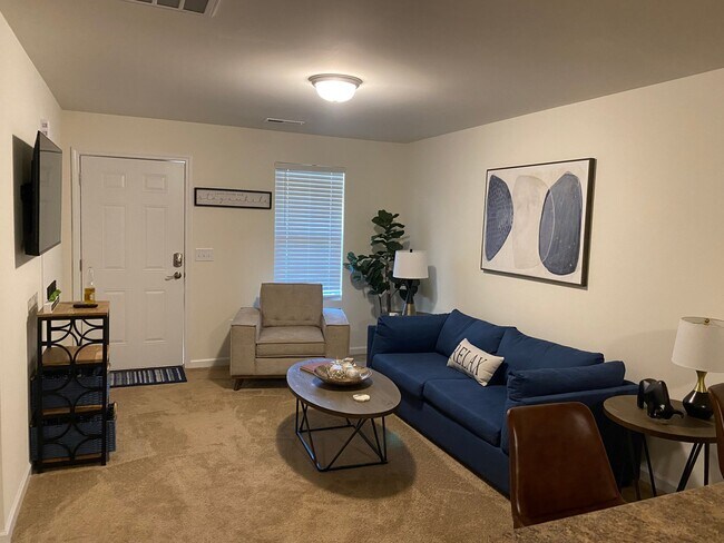 Photo - 1809 Alyssum Pl