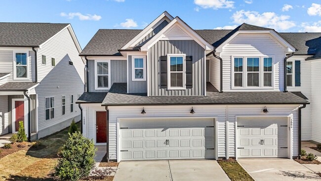 Photo - Gorgeous New Construction! Updated Kitche... Casa