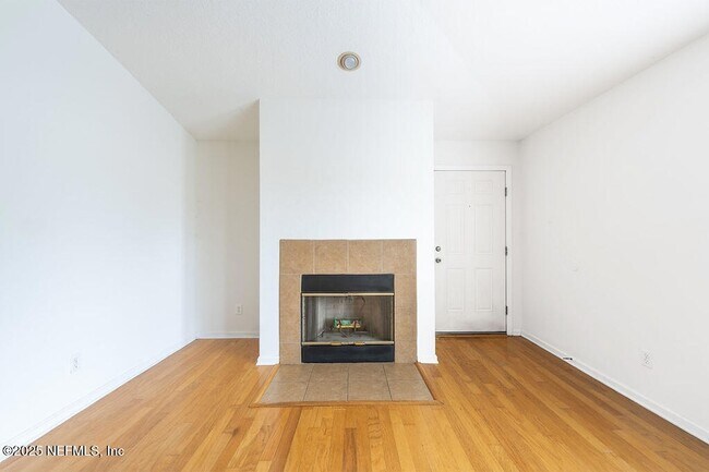 Photo - 168 Jardin De Mer Pl Unidad 168