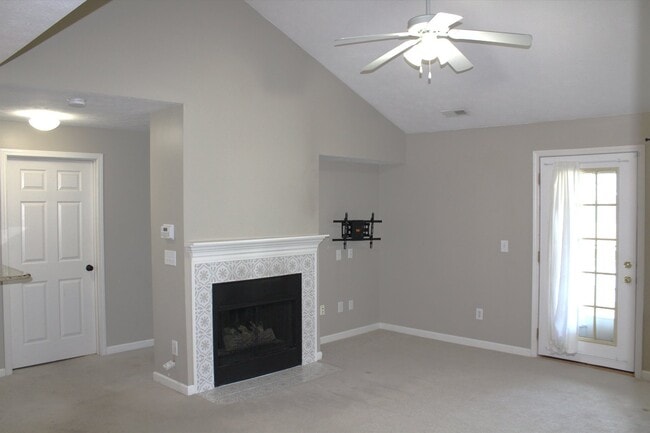 Photo - 14943 Lenox Dr Unit 523
