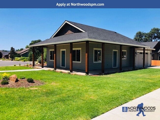 Building Photo - Newer Home Built 2020~ Walking distance to...