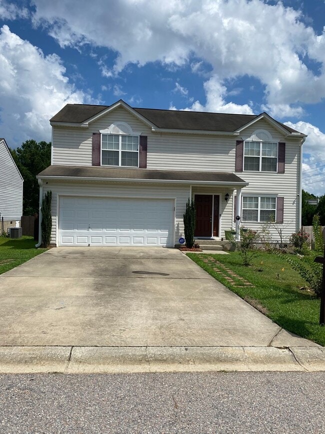 Building Photo - Beautiful 4 Bedroom Rental