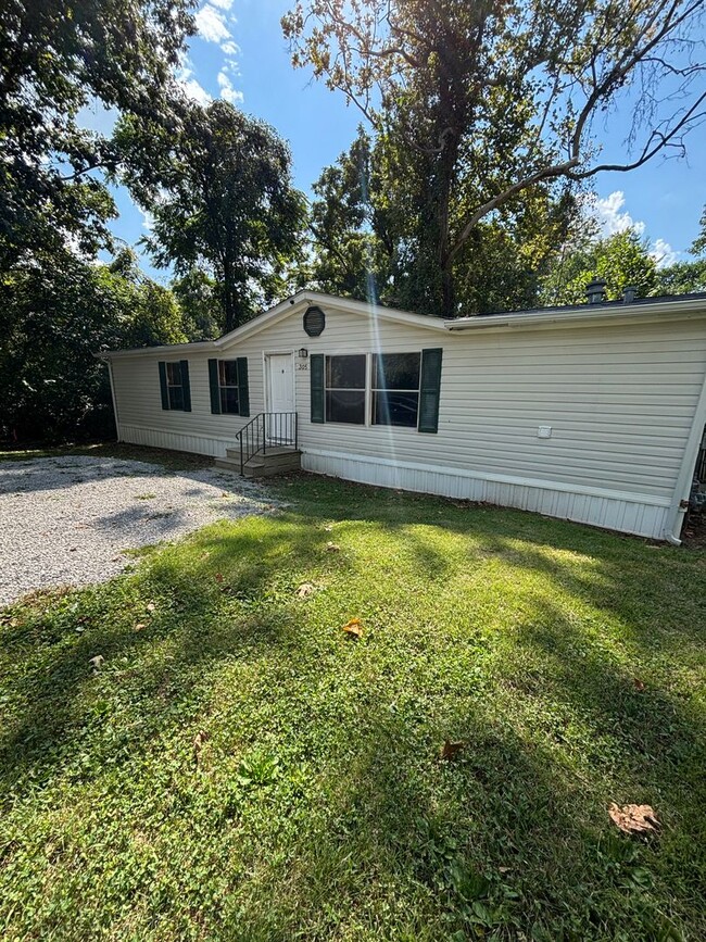 305 Cascade Dr