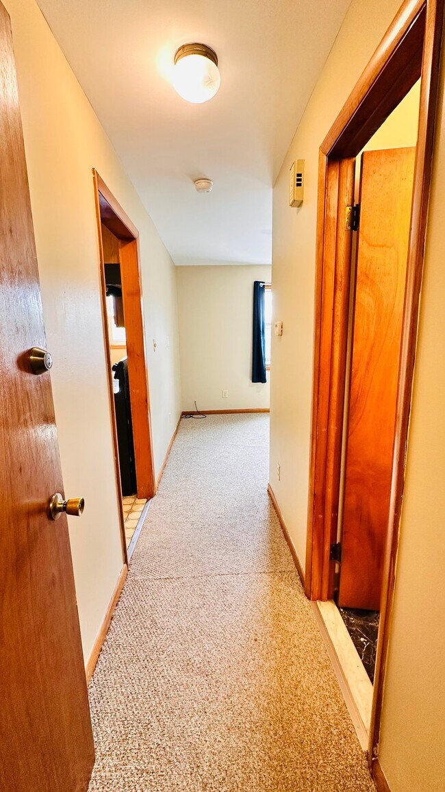 Photo - 96 Main St Unit 2R