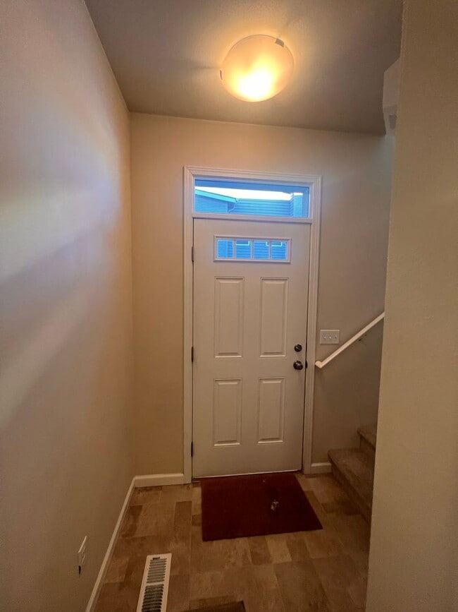 Photo - 174 Willow View Circle