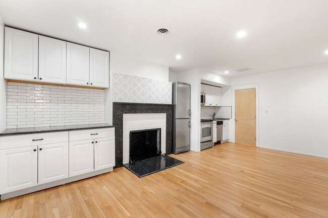 Photo - 103 Marlborough St Unit 2