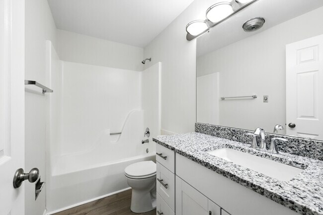 2 habitaciones, 2,5 baños - 158 m² - Baño - Chesterfield Village Townhomes