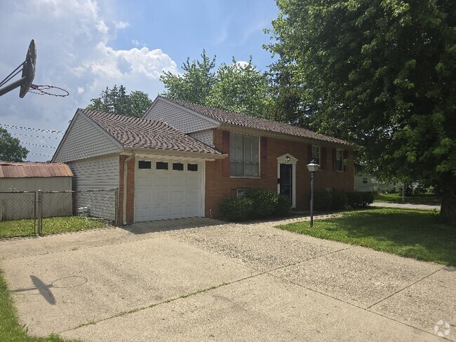 Building Photo - 319 Corlington Dr Rental