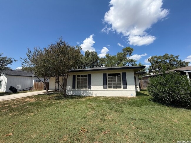 Photo - 543 Brightwood Pl