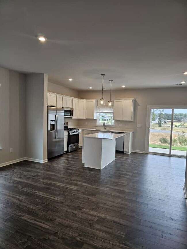 Photo - 183 Randwick Ln