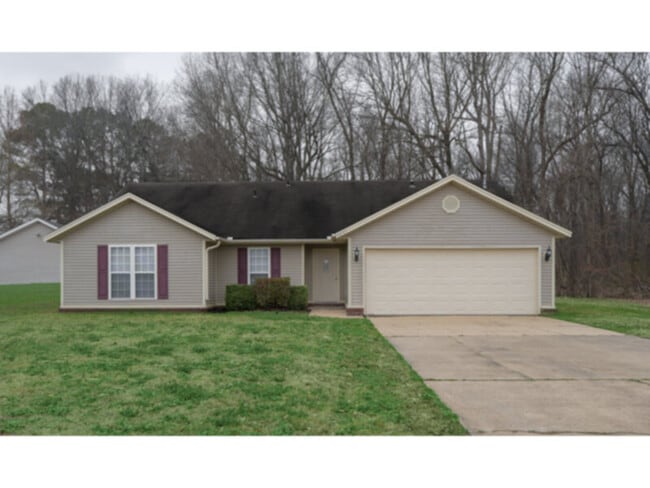 Building Photo - 2221 Sheffield: 4BR 2BA House!