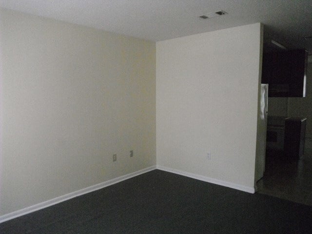 Building Photo - 134 Pointe S Dr