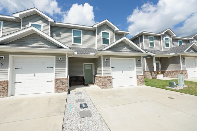 Photo - 6 Praiseworthy Dr