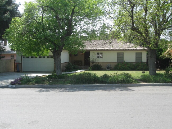 Building Photo - Northeast Gem Near Bakersfield College Coming Soon!