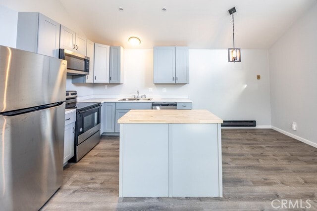 Photo - 15692 Armstrong St