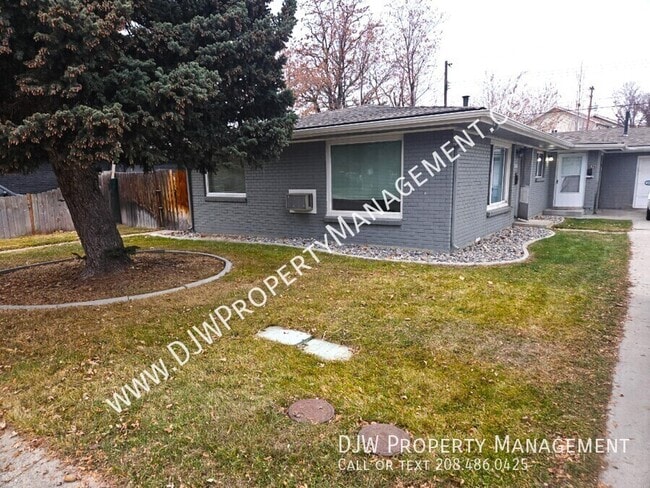 Photo - 1627 Martha St