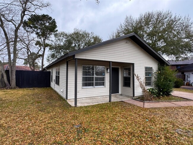 Building Photo - 918 Bolton Ct