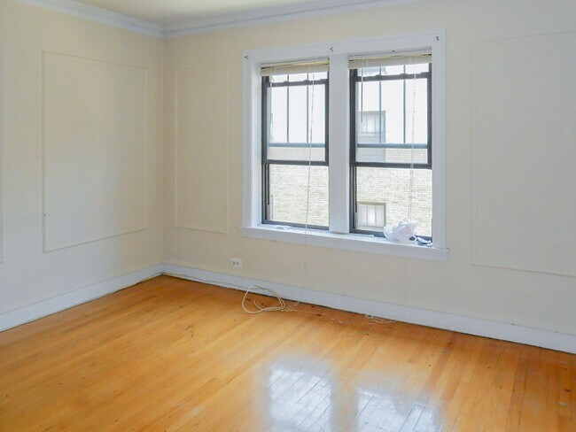 Photo - 1944 W Wilson Ave Unit 1N