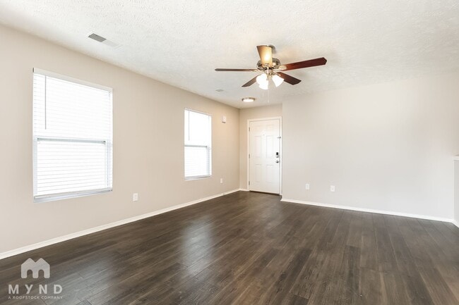 Photo - 2827 Creekbend Dr