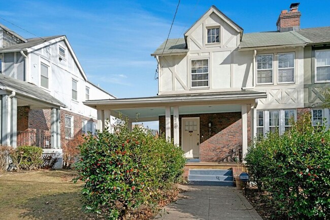 Photo - 5309 14th St NW