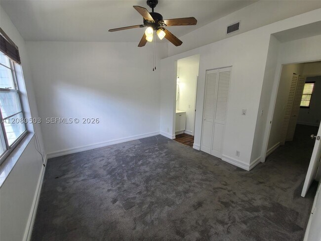 Photo - 173 SW 3rd St Unit 173