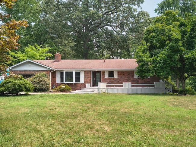 Building Photo - 2409 Millwood Rd
