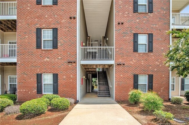 Photo - 625 Marshtree Ln
