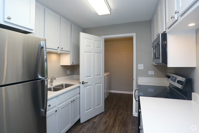 Updated 1BR, 1BA - Kitchen