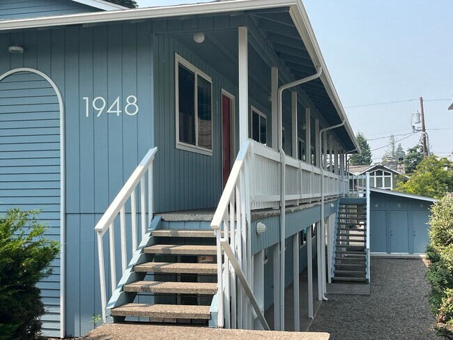 1948 Harris St Unit 5
