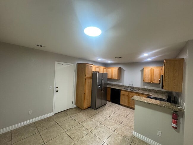 2066 Cary Grant Ct