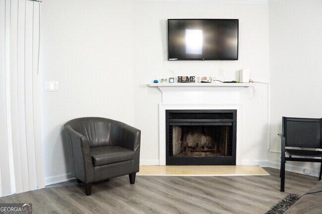 Photo - 362 Oak Harbor Trail