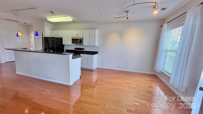 Photo - 14668 Via Sorrento Dr