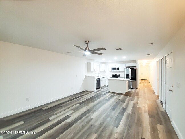 223 Monterey Blvd