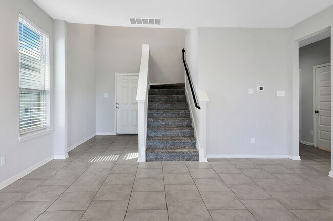 Photo - 227 Kellys Heroes Wy