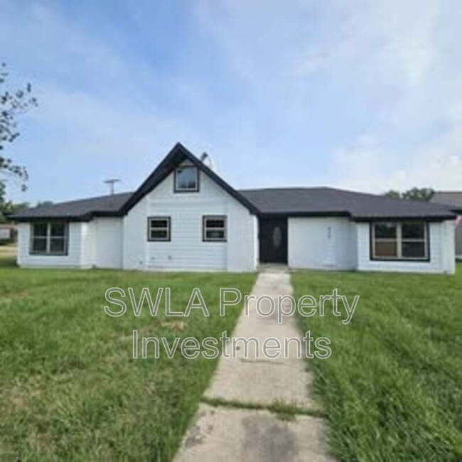 Building Photo - 368 Vanessa Ave Rental