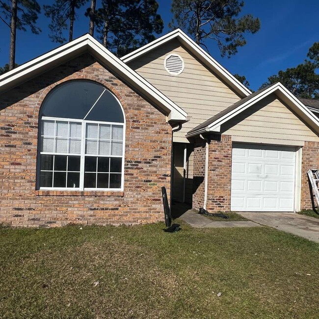 Photo - 3056 Yorktown Cir House