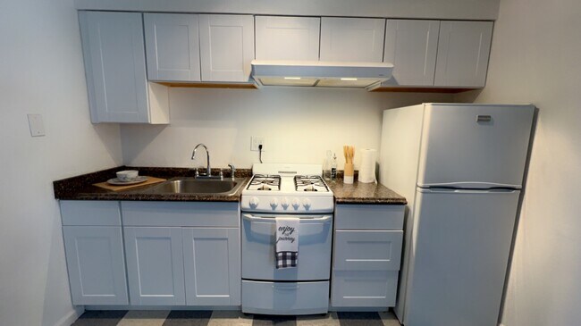 Photo - San Mateo Suites