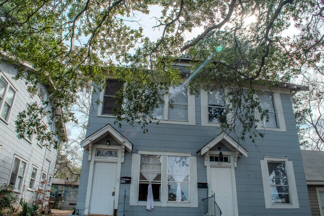 621 Merrick St