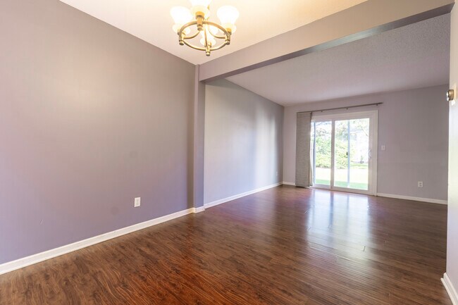 Photo - 2363 Dorland Ln E