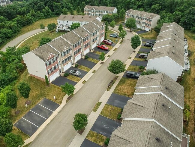 Photo - 219 Grace Manor Dr