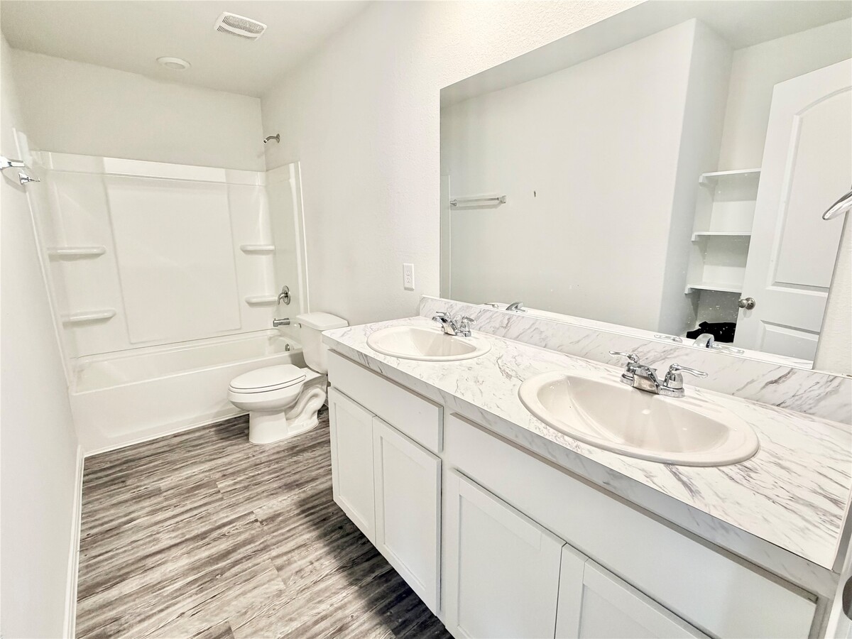 Photo - 1395 Rd 5102