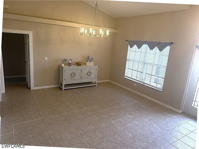 Photo - 527 SW 40th Terrace
