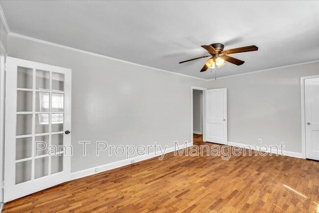 Photo - 1408 E 49th St