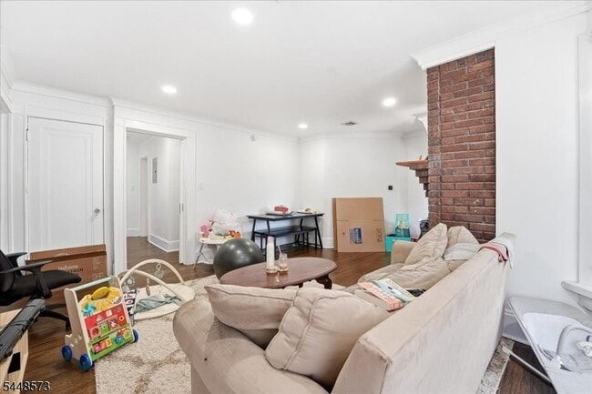274 Crawford Terrace